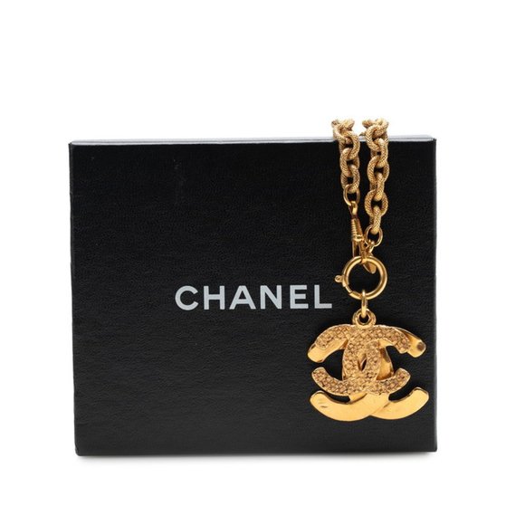 CHANEL Vintage Gold Logo Necklace - Picture 4 of 5